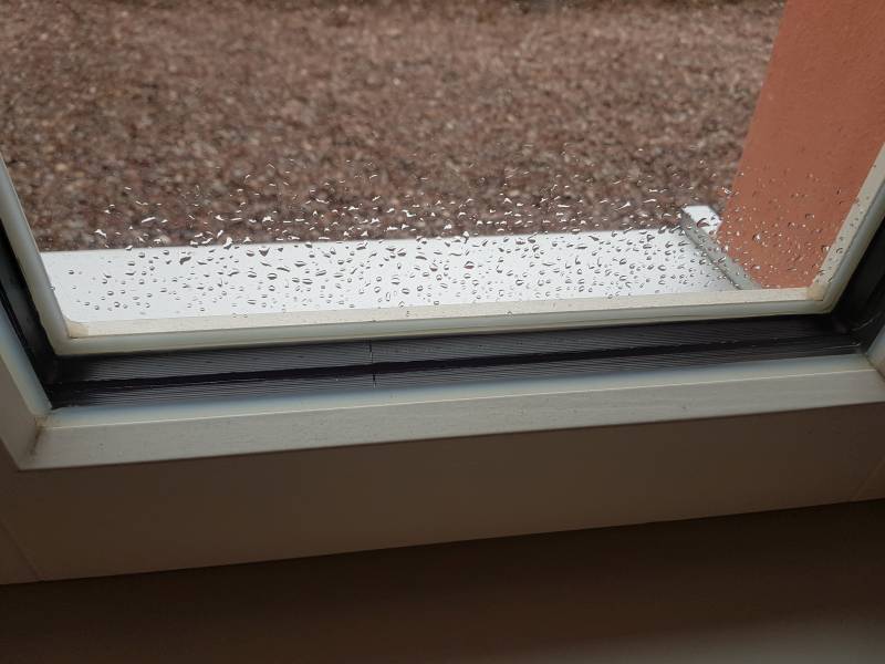 Regentropfen am Fenster