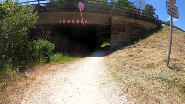 Schmale Unterquerungen der A9